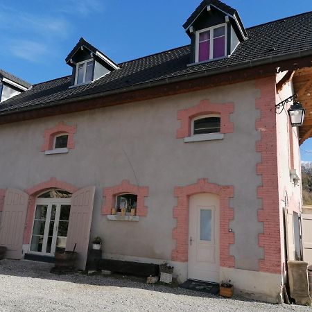 L'Annexe Du Chateau De Saint Genix מראה חיצוני תמונה