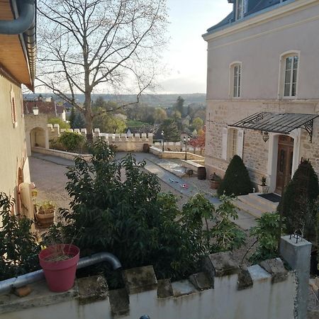 L'Annexe Du Chateau De Saint Genix מראה חיצוני תמונה